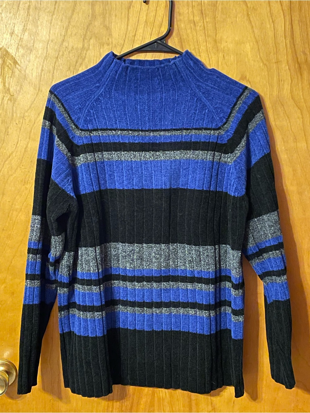 Kendra Scott Ribbed Turtleneck Sweater in Blue, Black & Gray Stripes